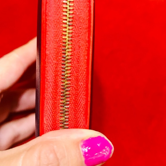 Celine Authentic Vintage Bi-color Compact Wallet - Picture 6 of 13